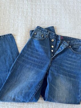 Edikted Cross Fly Denim Jeans